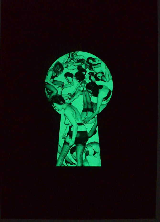 Voyeur Glow In the Dark (slight flaw)